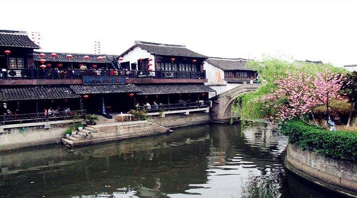 逃离荒凉的地方